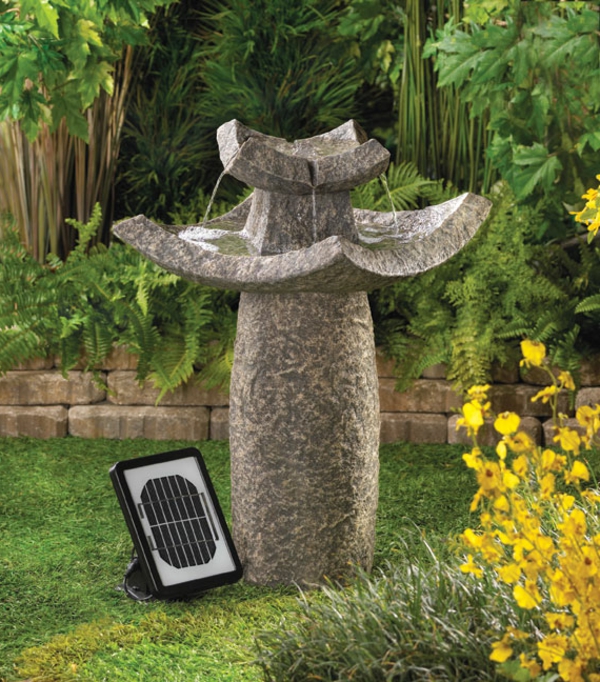 Интересно-слънчева фонтан на най-градина