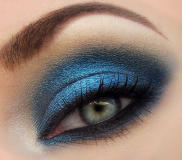 ماكياج العيون الزرقاء - تصميم أزرق - جميل جدا