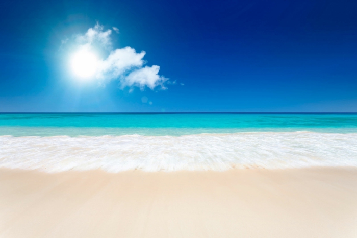 الشمس والشاطئ جميلة زرقاء لؤلؤية