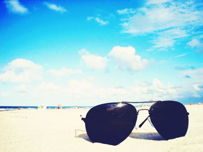 слънчево и плажни слънчеви очила