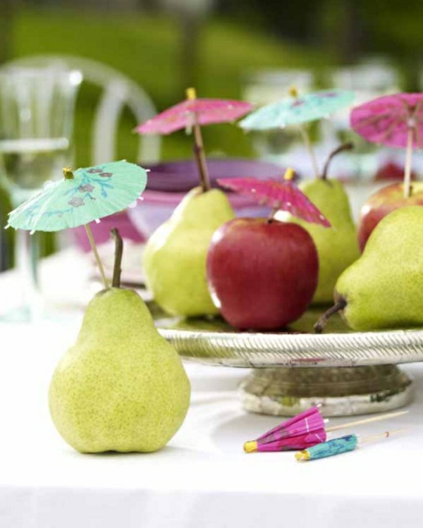 Super-luovia pöydän koristeluideoita kesän päärynöille ja omenoille