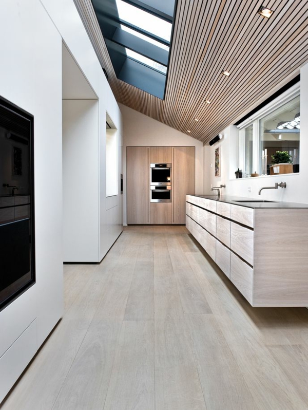 супер-модерен дизайн-в-кухня с всекидневна идеи-за-домашен интериор-с-дървен под
