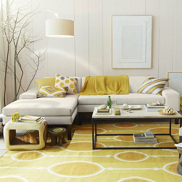 szuper szép szőnyeg-in-sárga színű, fehér falakkal