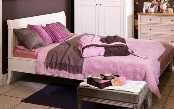 super velika spavaća soba u Pink