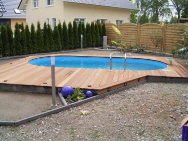 حمام سباحة - بناء ذات تصميم حديث - حديقة - جميلة