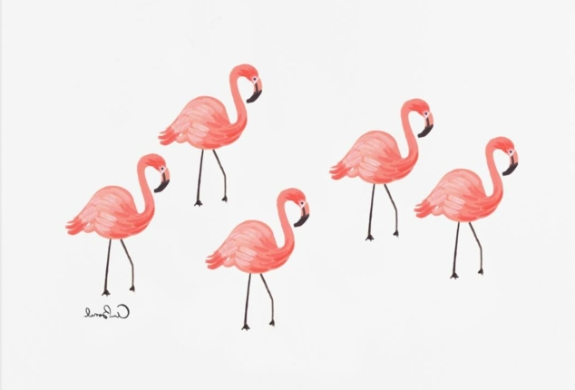tetovaža uzorak šareni flamingos su spremni na zemlju na svojim tijelima šarene tetovaže umjetno