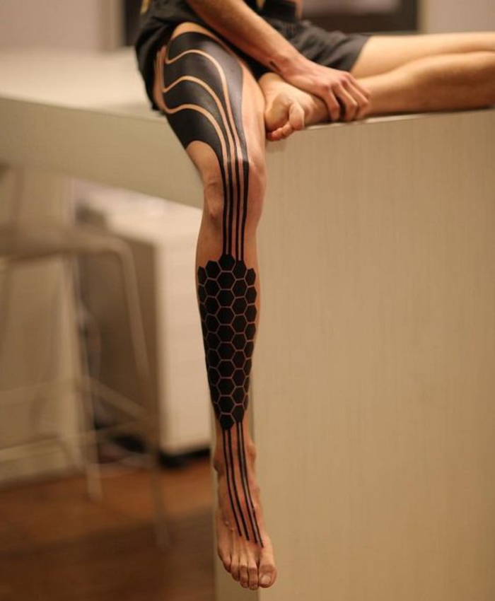 láb tetoválás, tetoválás ötletek a nők, hűvös tetoválás ötletek