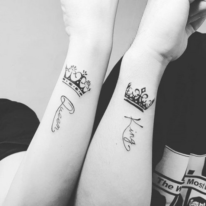 tatuointiideoita kumppaneille, kruunuille, kuninkaalle ja kuningattarelle, käsivarren tatuoinnit