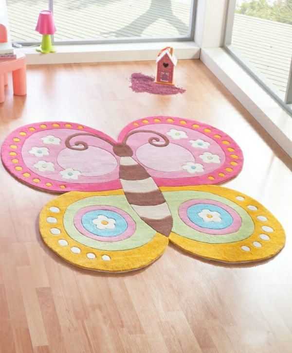 килим най-разсадник-пеперудата