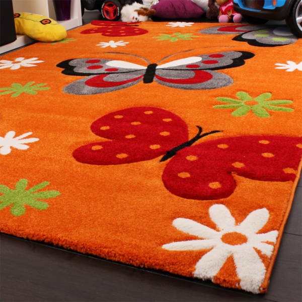 килим-пеперуда в оранжево на цвят