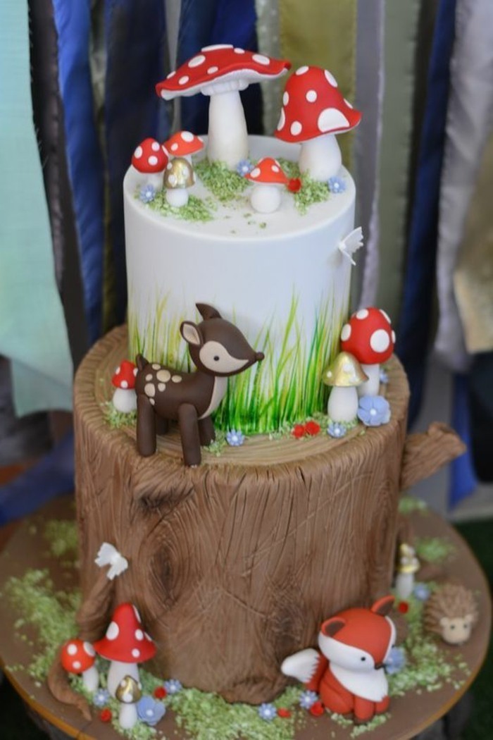 كعكة المواضيعية للأطفال عيد ميلاد الحياة في الغابة