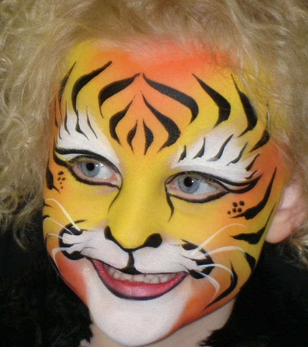 maquillaje de tigre para niñas pequeñas
