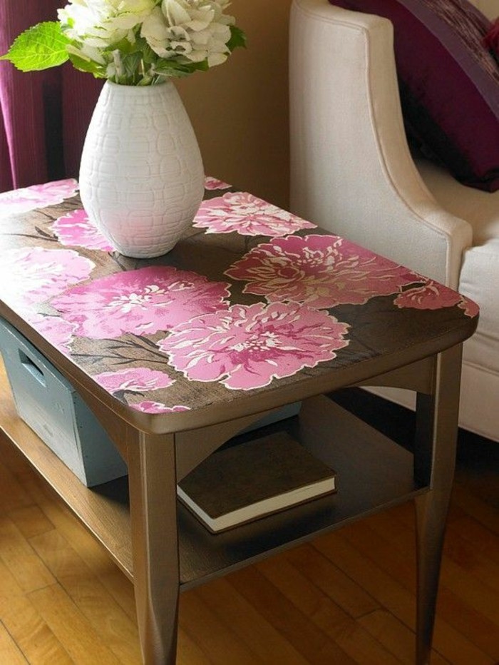 маса боя-veise-ваза-боядисване с-цветя книга-розово-цветя-