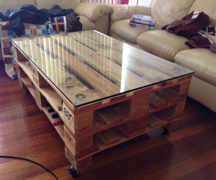 stol za vlastiti Build-a-stol-na-paleta