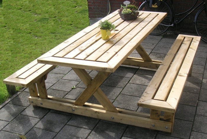 table-oma-build-se-voi-a-ollut näköinen pöydän itsestään rakentaa
