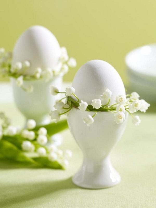 Tischdeko-de-primavera-ideas-para-Pascua-decoración de la mesa con-huevos