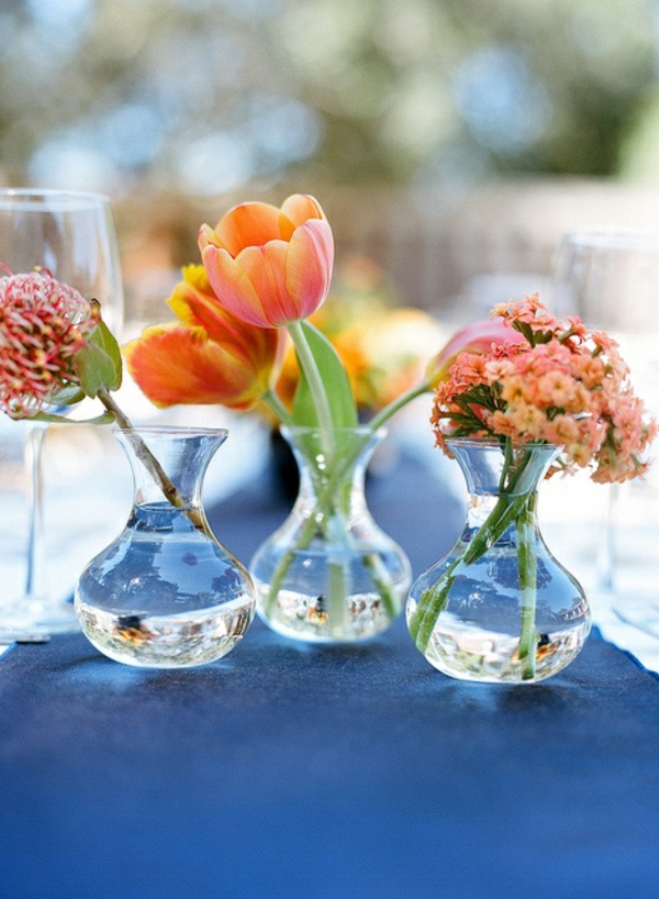 La gran decoración de mesa de tulipanes-en-Orange