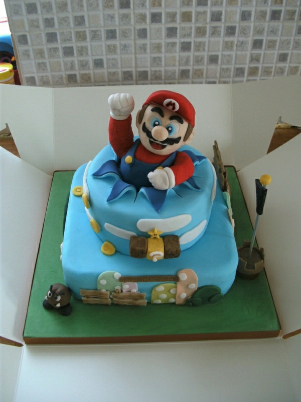 grands-tartes-décorez - fête d'anniversaire-enfants-grands-tartes-ordre-super-mario-charaktere-