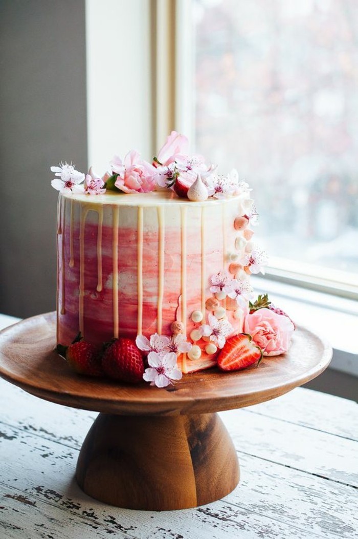 עוגה-ל-18-יום הולדת Geburtstagstorten-מסוגנן-פאי-תותים פרח אמנות pie- תוצרת בית