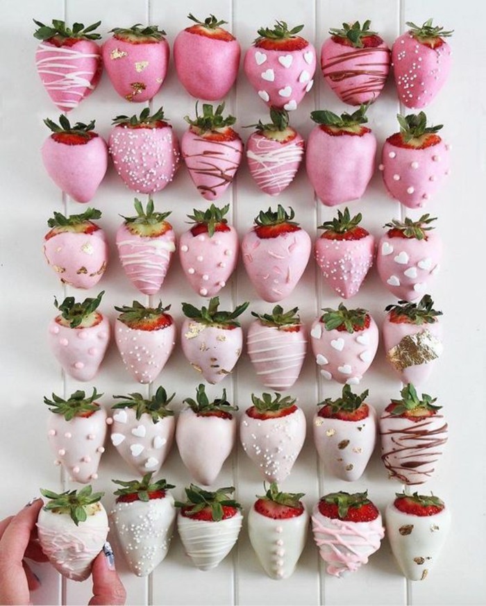 tartes à-créative baptème idée-santé-baptisera chocolats-en-fraises glaçure