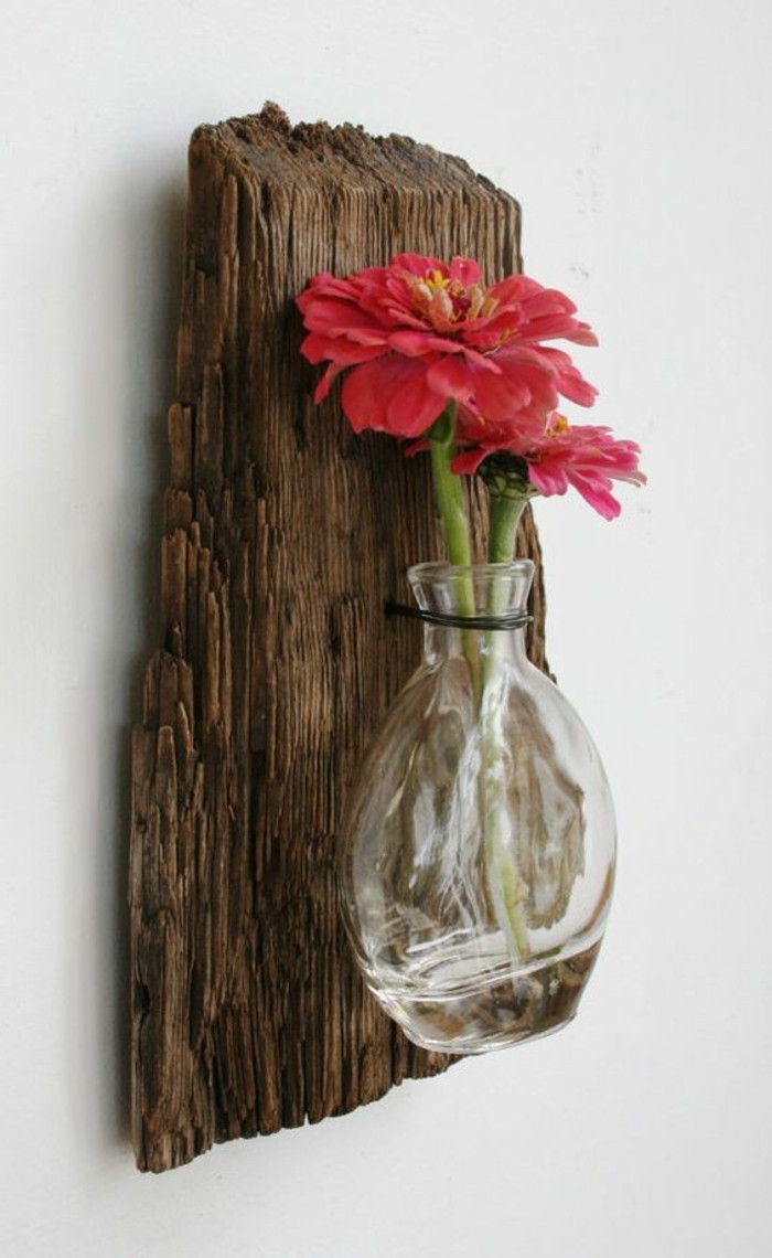 trozos de madera-Tinker-Wanddeko-yourself-make-rosa-flores-florero de cristal con agua