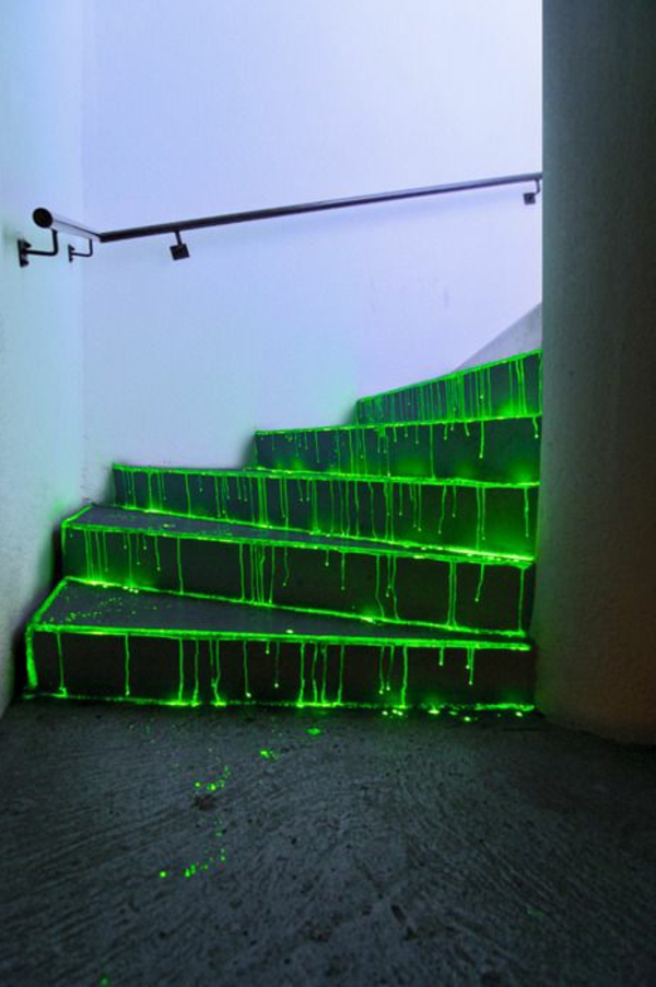 lépcső világítás-zöld-szép-design