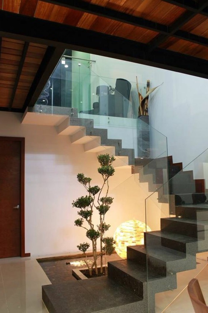זכוכית מעקה מדרגות