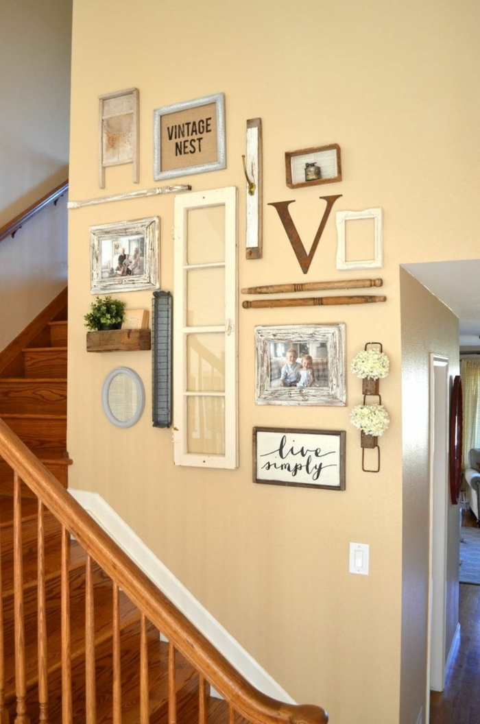 Photos Vintage Stairway - Inscriptions - Live Easy, Vintage Nest