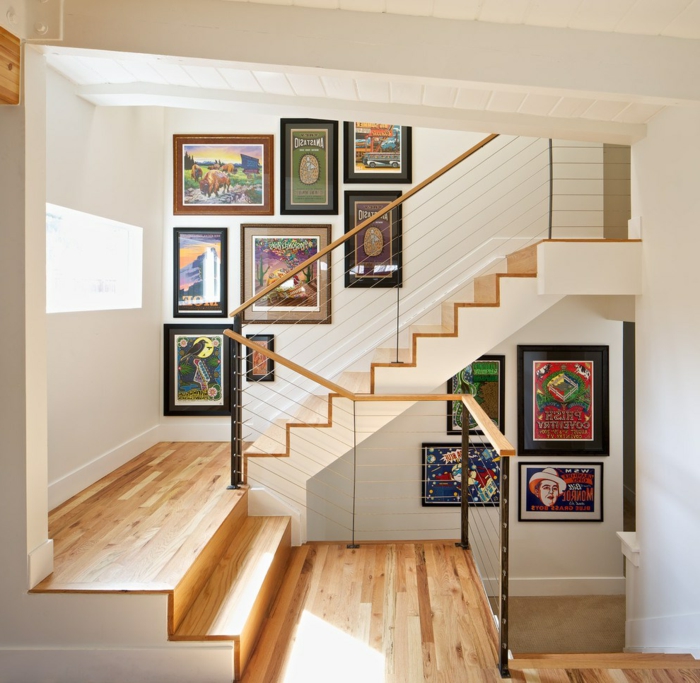 Снимки за стълбище - цветни снимки на стълбището по ламиниран паркет