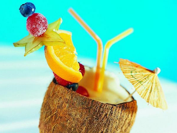 Tropska kokteli-ukrašavanja ideja-kokos