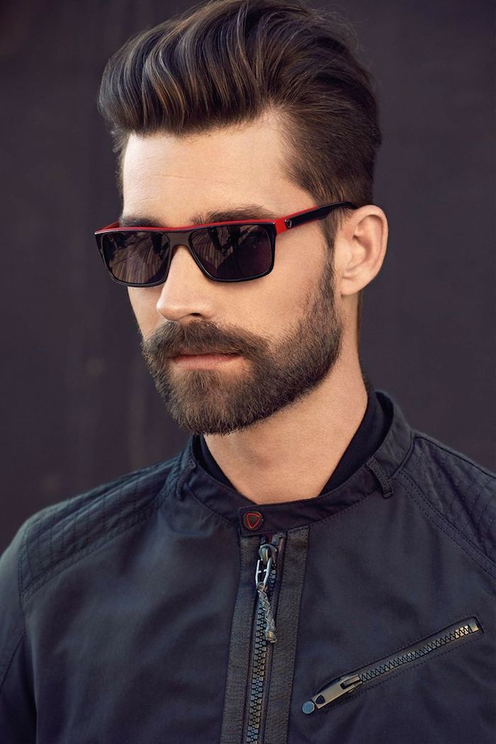 bočni muškarci casual stil odijelo čovjek trendy sunčane naočale crne i crvene atletske