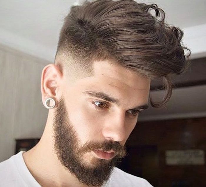 sidecut férfi hosszú haj szép stílusok férfi szakáll fülbevaló bajusz ötlet