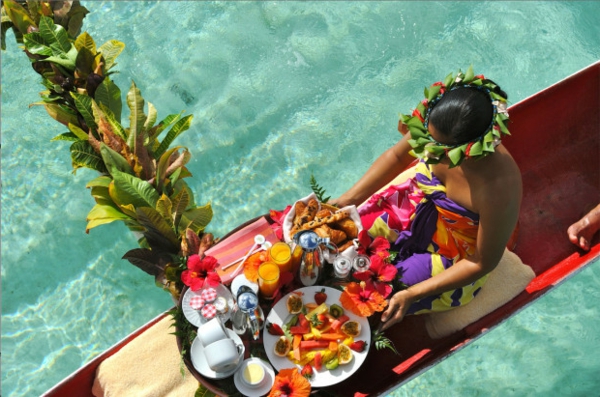 почивки в Френска Полинезия--на-на-багажника