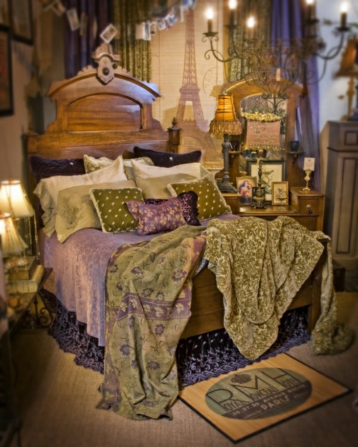 ретро-Boho шик стил спалня Легла лилаво-зелени полилей