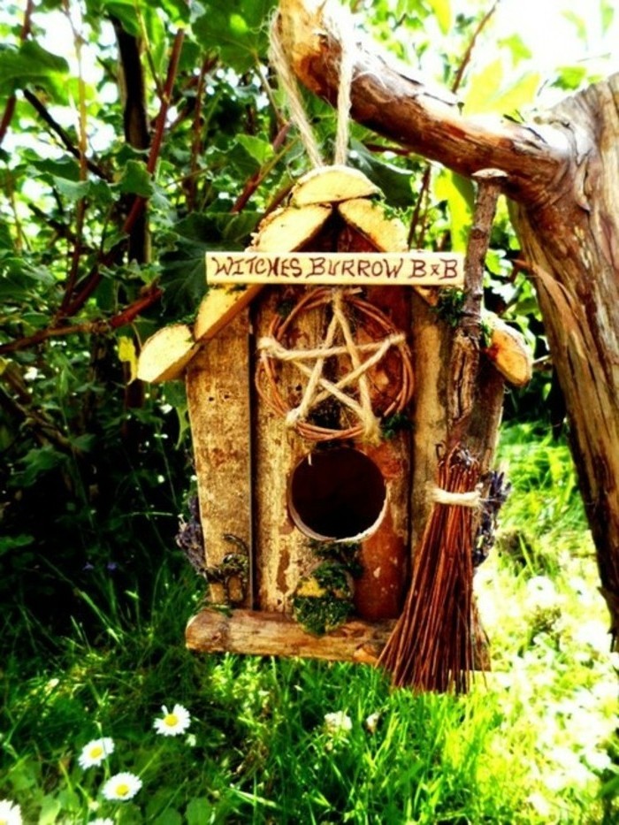 birdseed къща-собствен-изграждане на-а-годишна луда идея-на-а-къщичка за птици