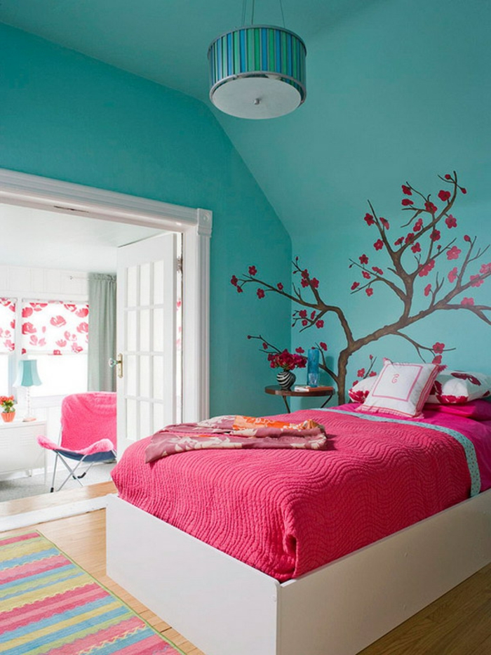 Zidovi Styler s-boja-spavaća soba-tirkizne boje na zidu-ružičast-krevetna