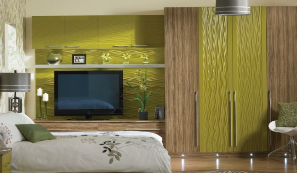 seinämaali-oliivi-vihreä-for-a-modern-huoneisto-erittäin iso tv