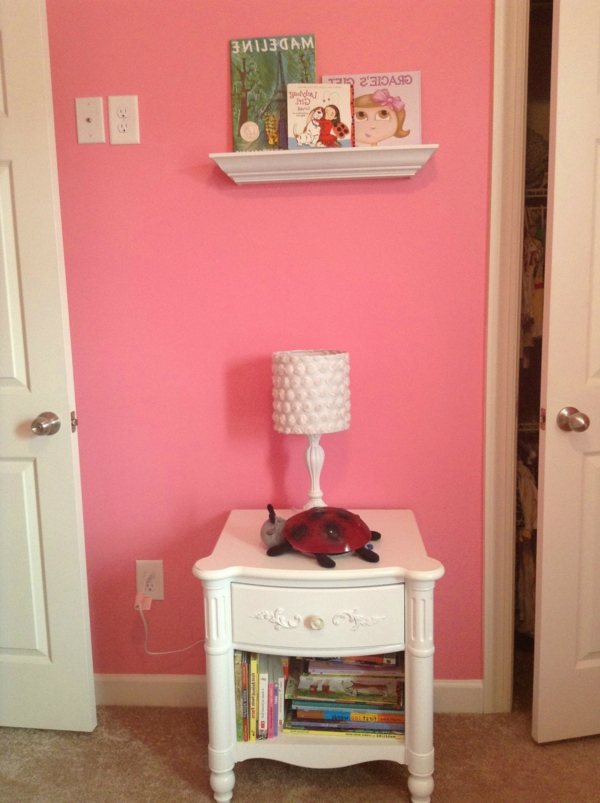 seinän väri-vaaleanpunainen-varten-the-lattia-valkoinen lamppu