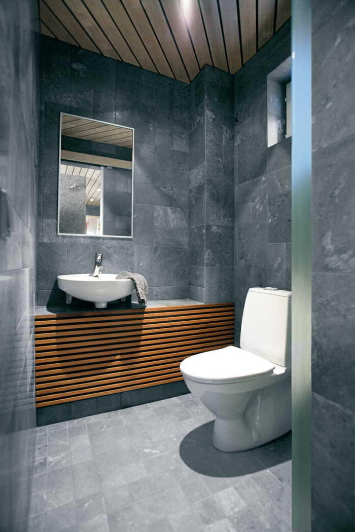чудесна модерна баня - дизайн на сива стена
