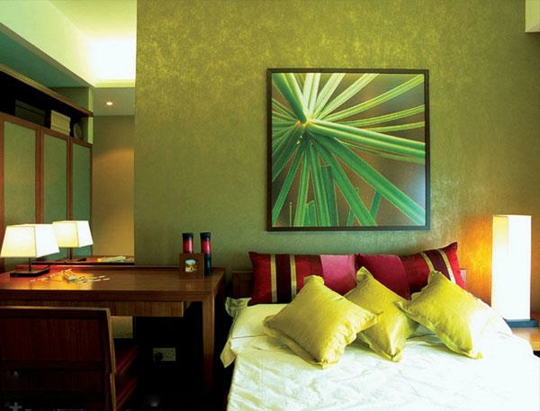 تصميم حوائط ملونة حديثة الطراز صورة في غرفة نوم - تصميم حديث