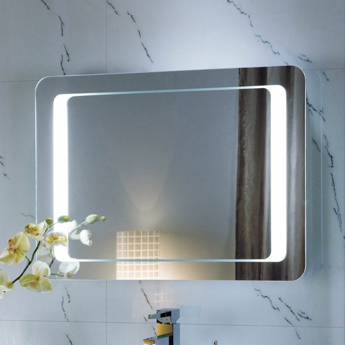 wandspiegel-साथ-प्रकाश के नेतृत्व वाली बाथरूम दर्पण सुरुचिपूर्ण डिजाइन