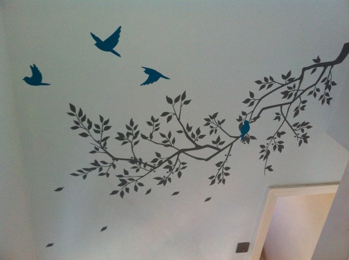 wandtattoos-folyosó repülő madarak-on-a-fa