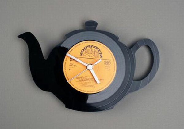 ρολόι τοίχου σύγχρονη τσαγιέρα - συνδυασμός μαύρου και κίτρινου