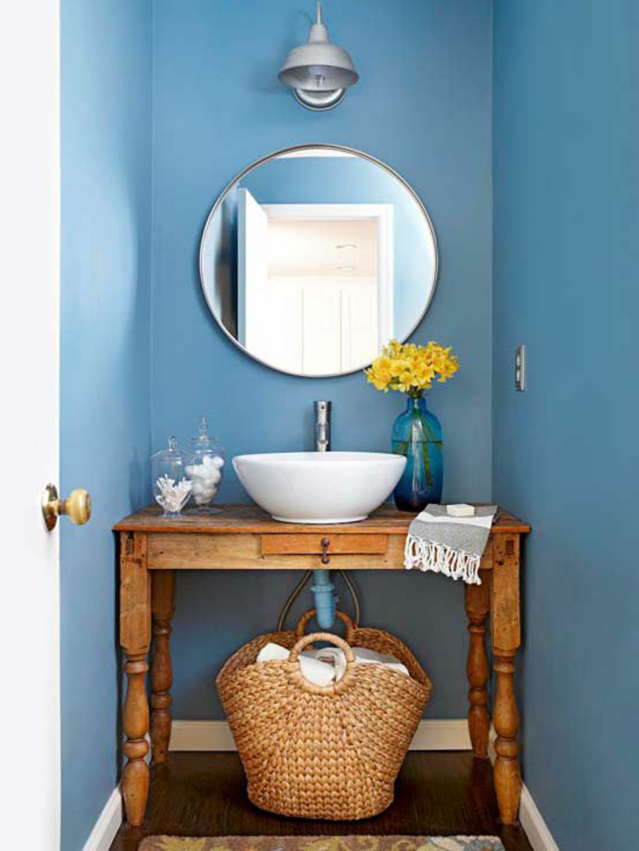 Sink από ξύλο μικρό μπλε μπάνιο