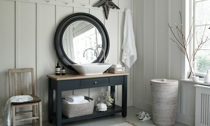 Cuenca-madera-de ida y espejo de pequeña hermosa-baño