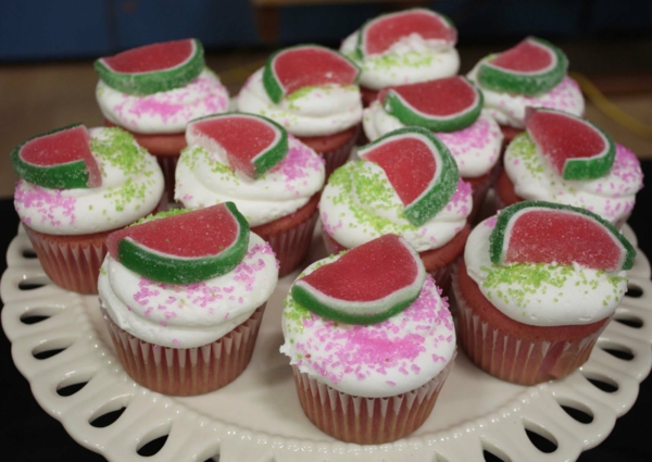 luova Vesimeloni cupcakes reseptejä veistää