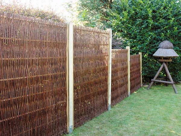 legelő kerítés saját build-szabvány
