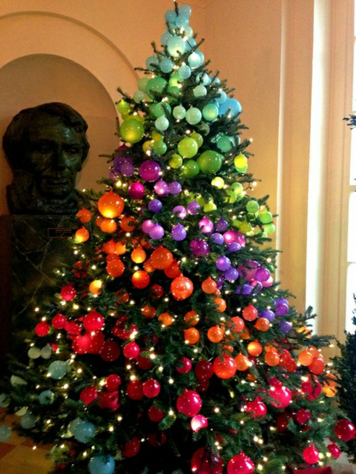 شجرة عيد الميلاد، تزيين مع ديكو مقابل عيد الميلاد