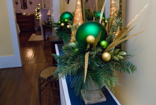 weihnachtsdeko-ötletek-szép-zöld-labdák