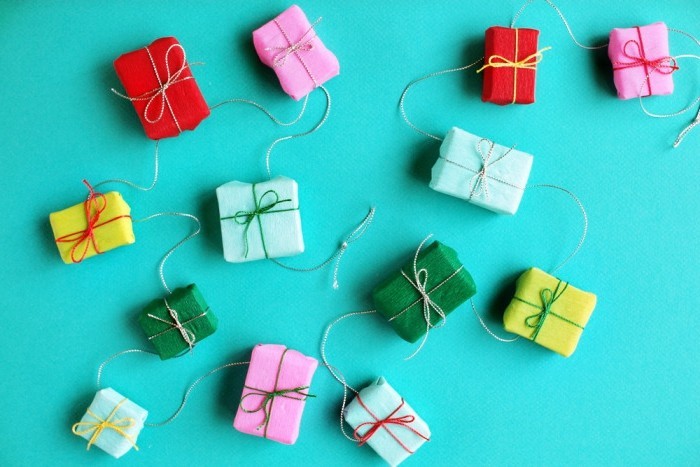 Božić-Craft ideja super male šarene darove